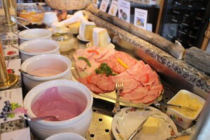 Free daily buffet breakfast