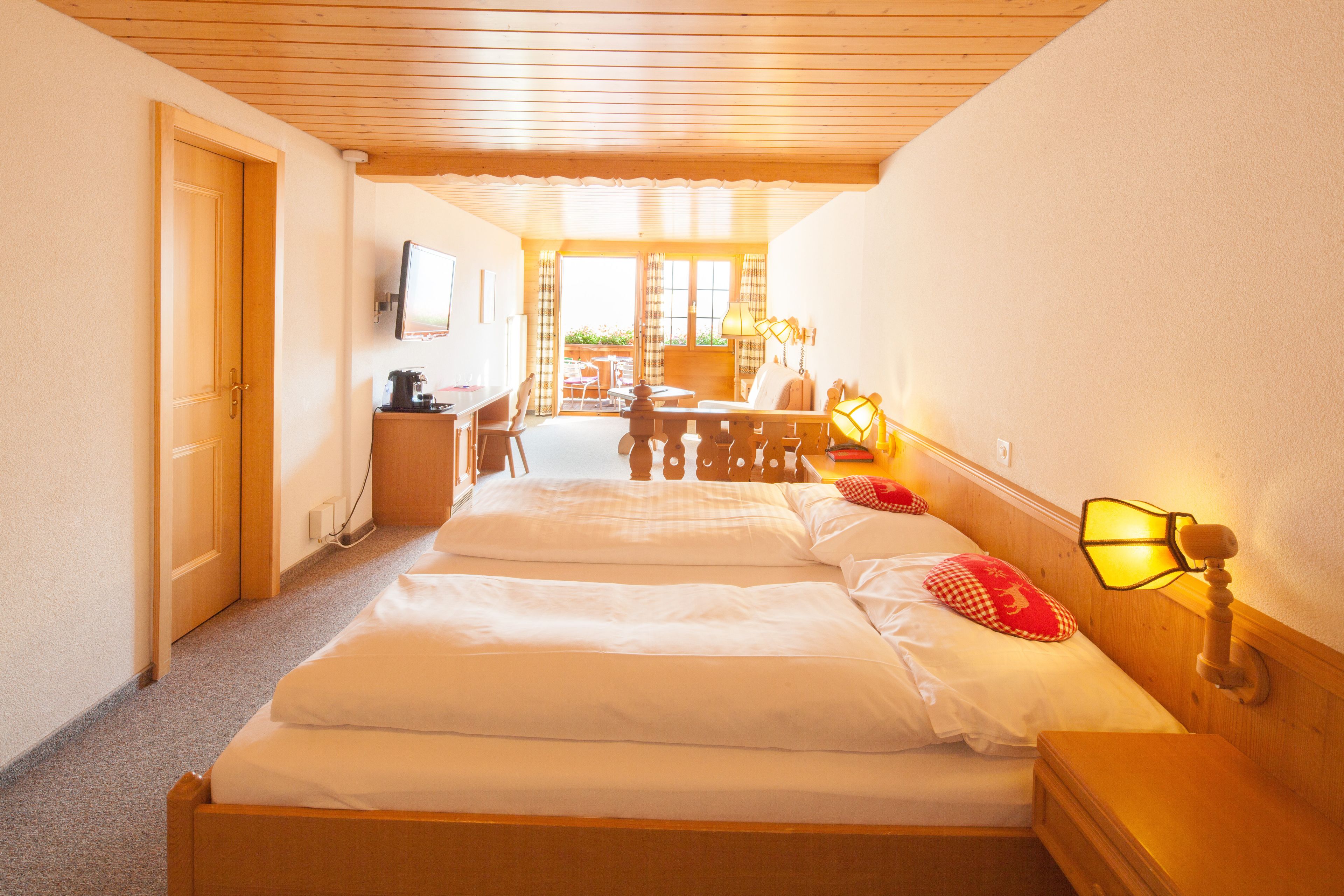 superior twin room, balcony, mountain view | hypo-allergenic bedding, minibar, in-room safe, desk