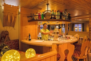 Bar (on property) - Hotel Alpenhof (Grindelwald)