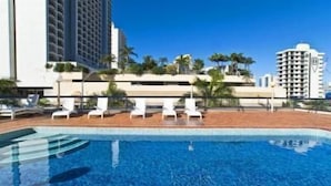 Outdoor pool - Centrepoint Resort (Surfers Paradise)