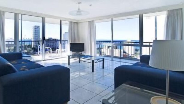 Living area - Centrepoint Resort (Surfers Paradise)
