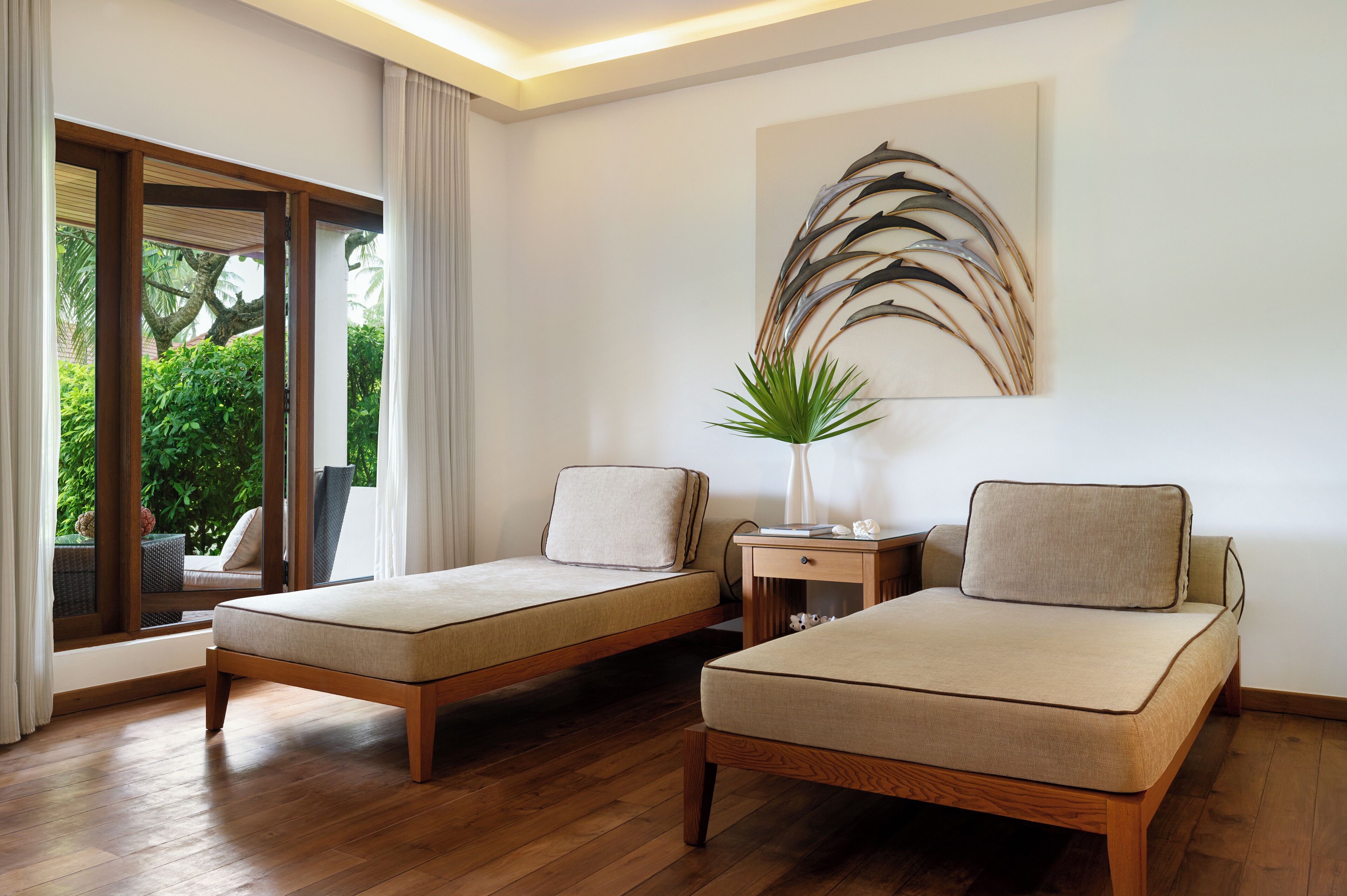 garden pool villa | down duvets, minibar, in-room safe, desk