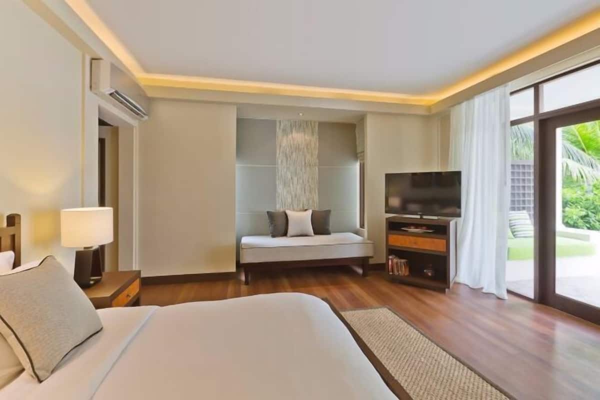 Donzen dekbedden, een minibar, een kluis op de kamer, een bureau