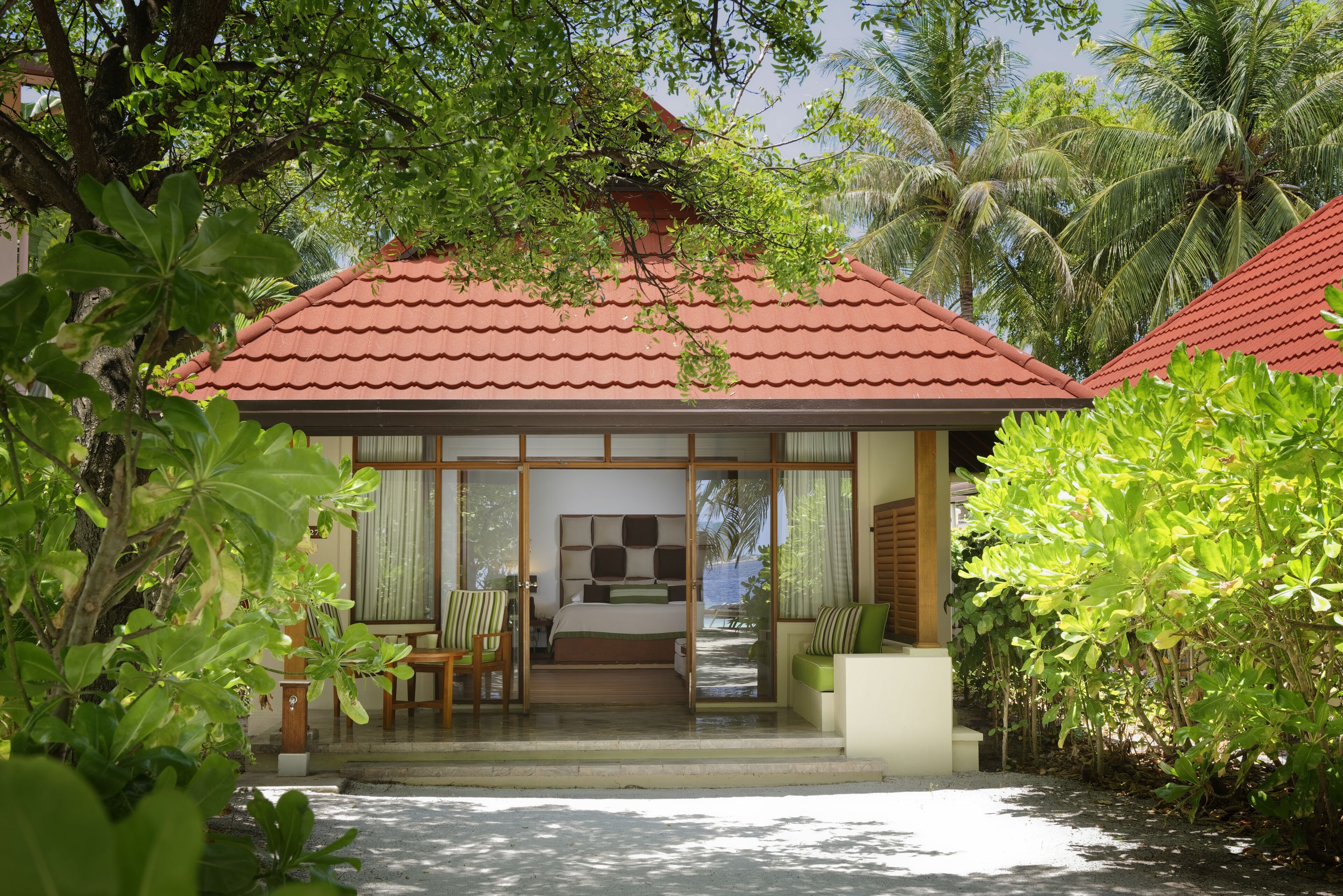 down duvets, minibar, in-room safe, desk