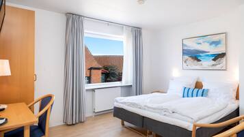 Standard Double Room | Individually decorated, individually furnished, desk, iron/ironing board