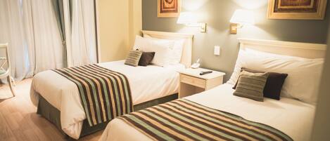 Chambre Double Standard, 1 lit double | Literie hypoallergénique, minibar, coffres-forts dans les chambres