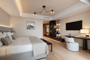 V Level Suite for 2+2 Seaview | 2 bedrooms, minibar, in-room safe, desk - Pical Resort , Valamar  Collection  (Porec)