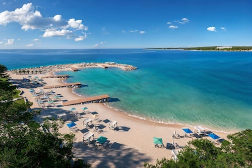 Plage à proximité, 2 bars de plage