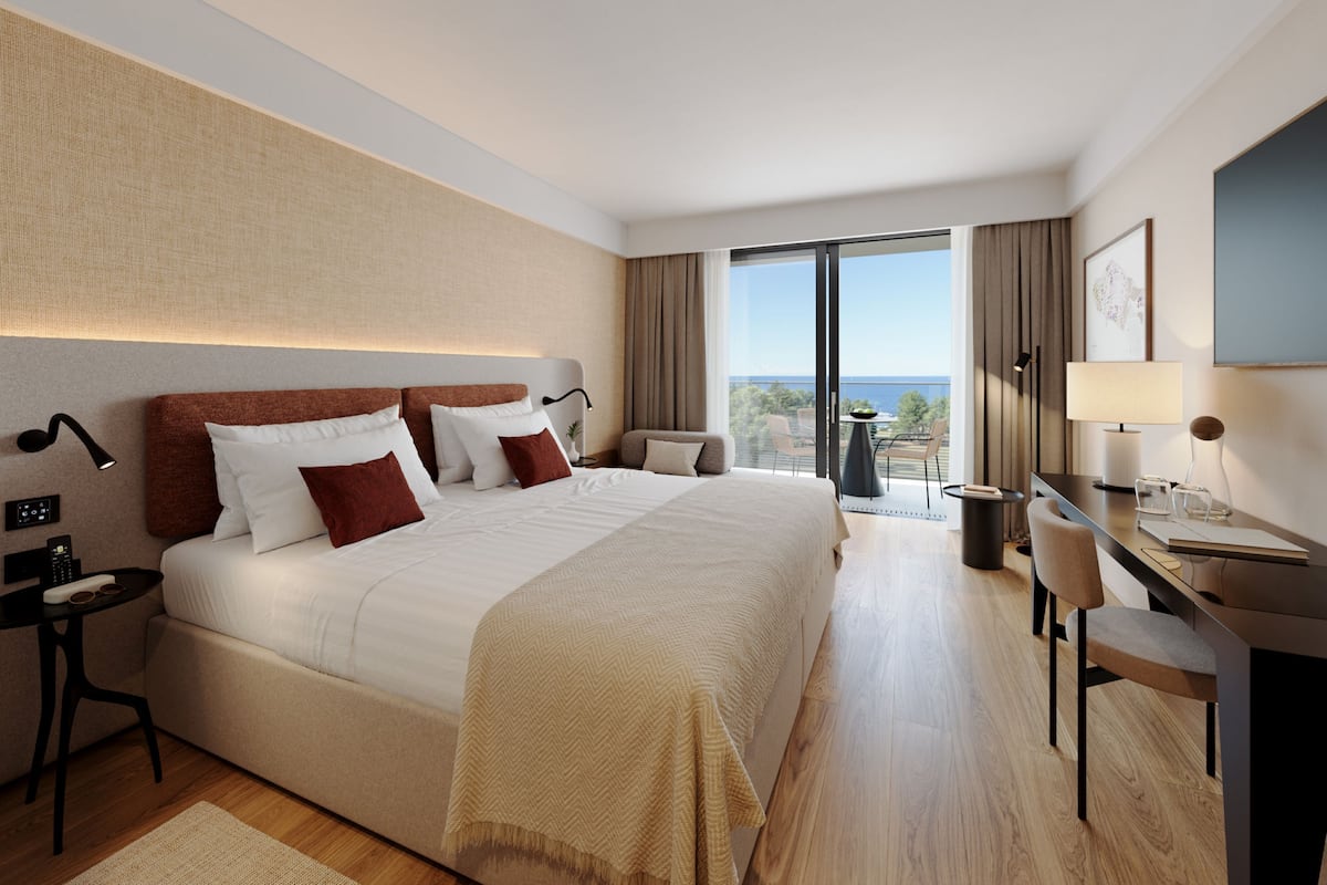 Phòng tiện nghi đơn giản | 2 phòng ngủ, minibar, két bảo mật tại phòng, bàn 