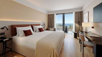 Room for 2+1 | 2 bedrooms, minibar, in-room safe, desk