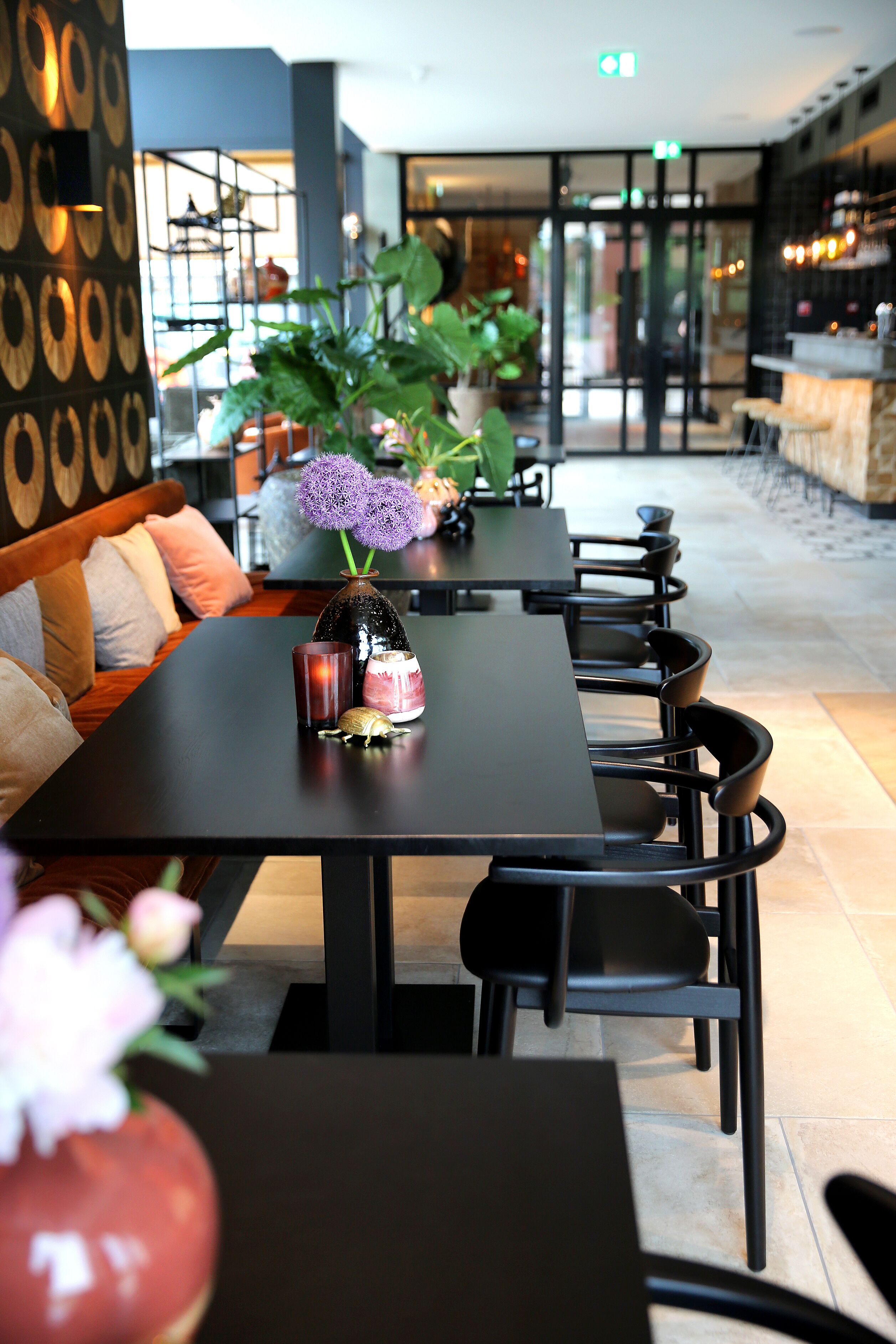 breakfast, lunch, dinner served; garden views