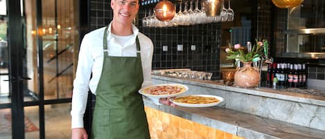 Breakfast, lunch, dinner served; garden views