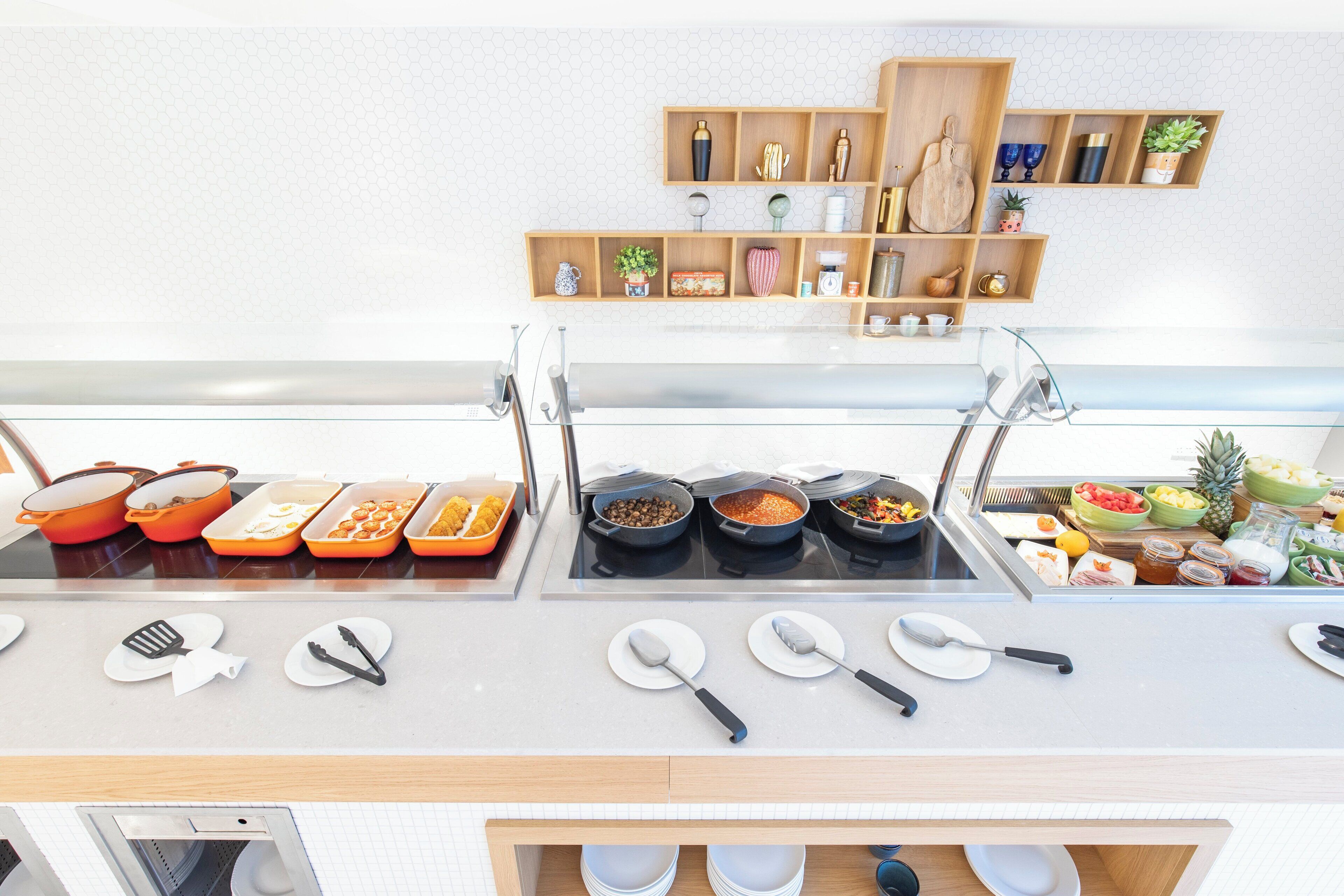 breakfast, lunch, dinner served; garden views