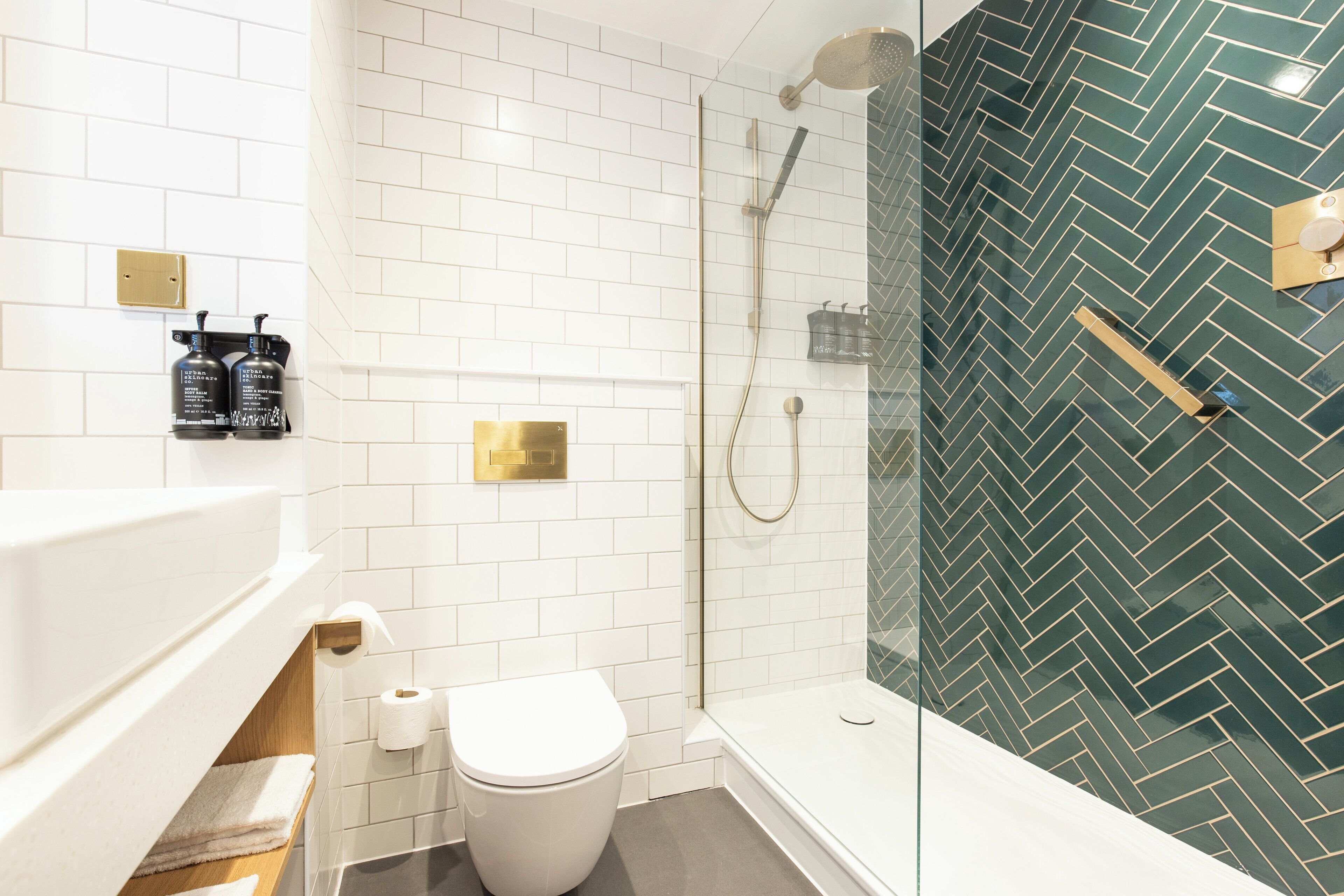 1 bedroom, in-room safe, desk, laptop workspace