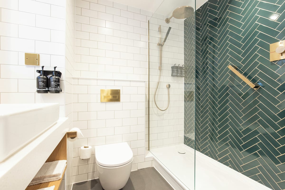 1 bedroom, in-room safe, desk, laptop workspace