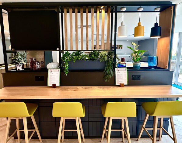 Restaurant - Holiday Inn Bristol Airport by IHG (Bristol)