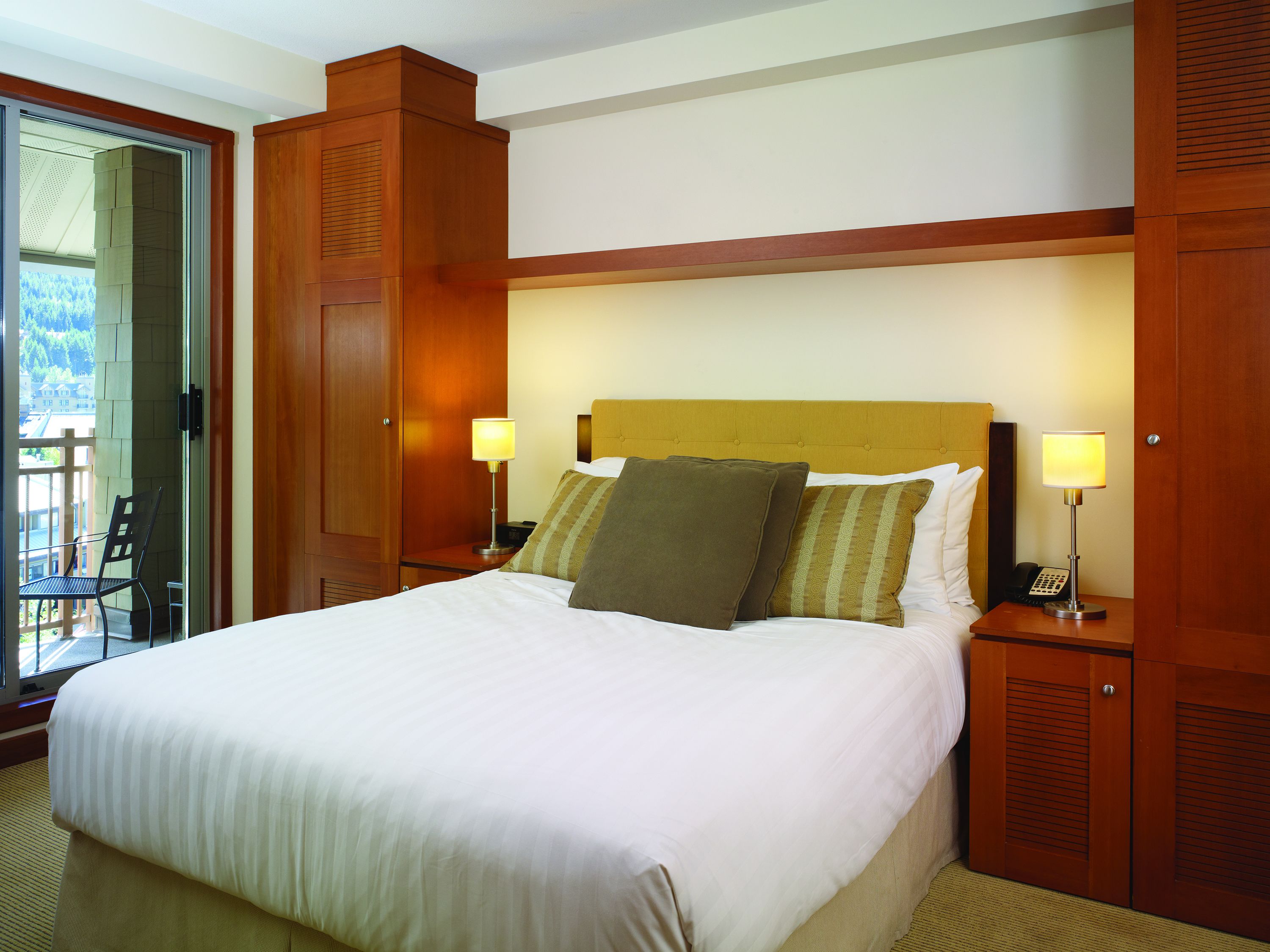 1 bedroom, premium bedding, in-room safe, laptop workspace