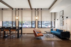 Breakfast served, American cuisine