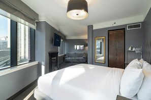 Sengetøy av topp kvalitet, safe på rommet og individuelt dekorert