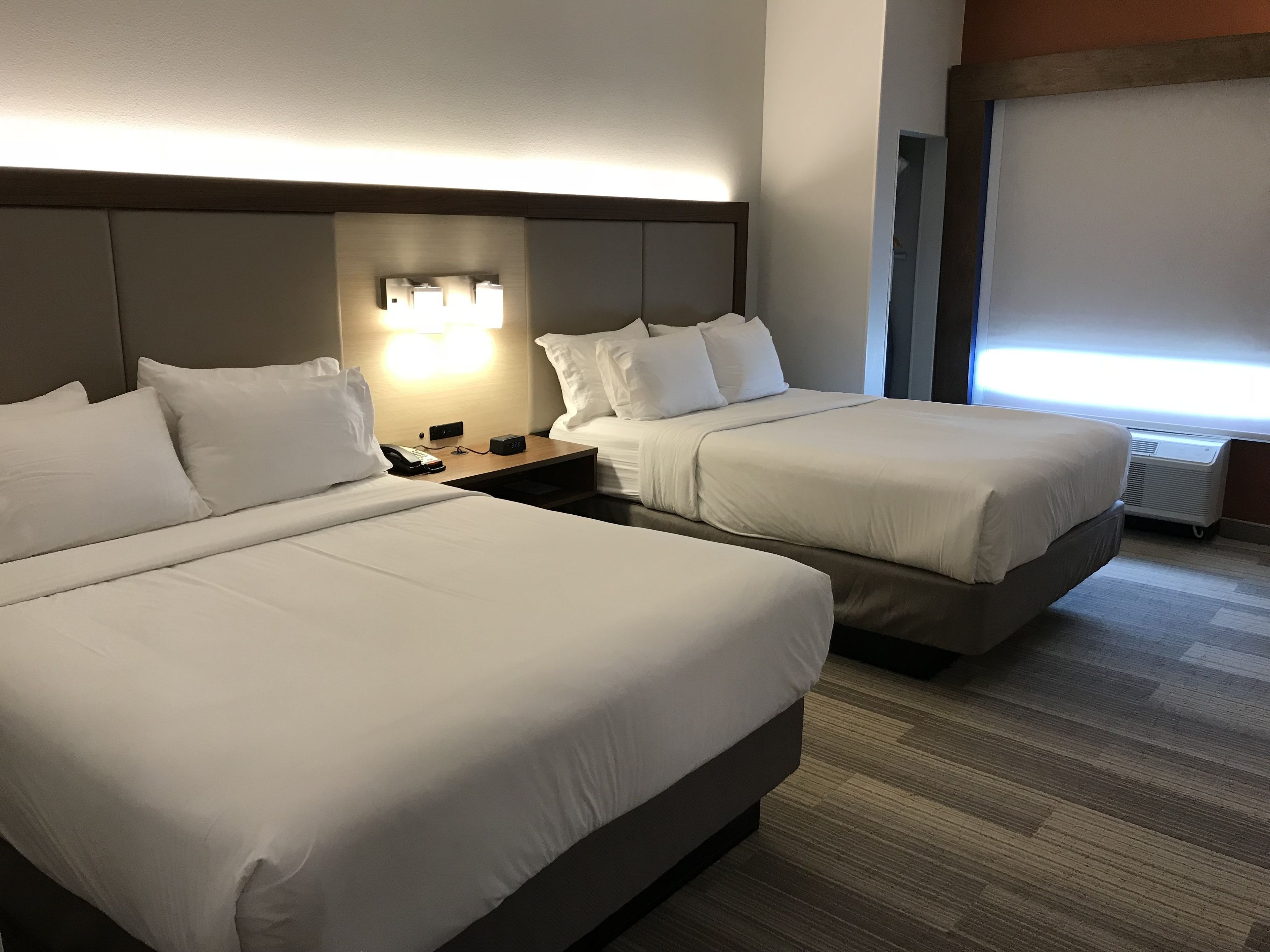 1 bedroom, in-room safe, desk, blackout curtains