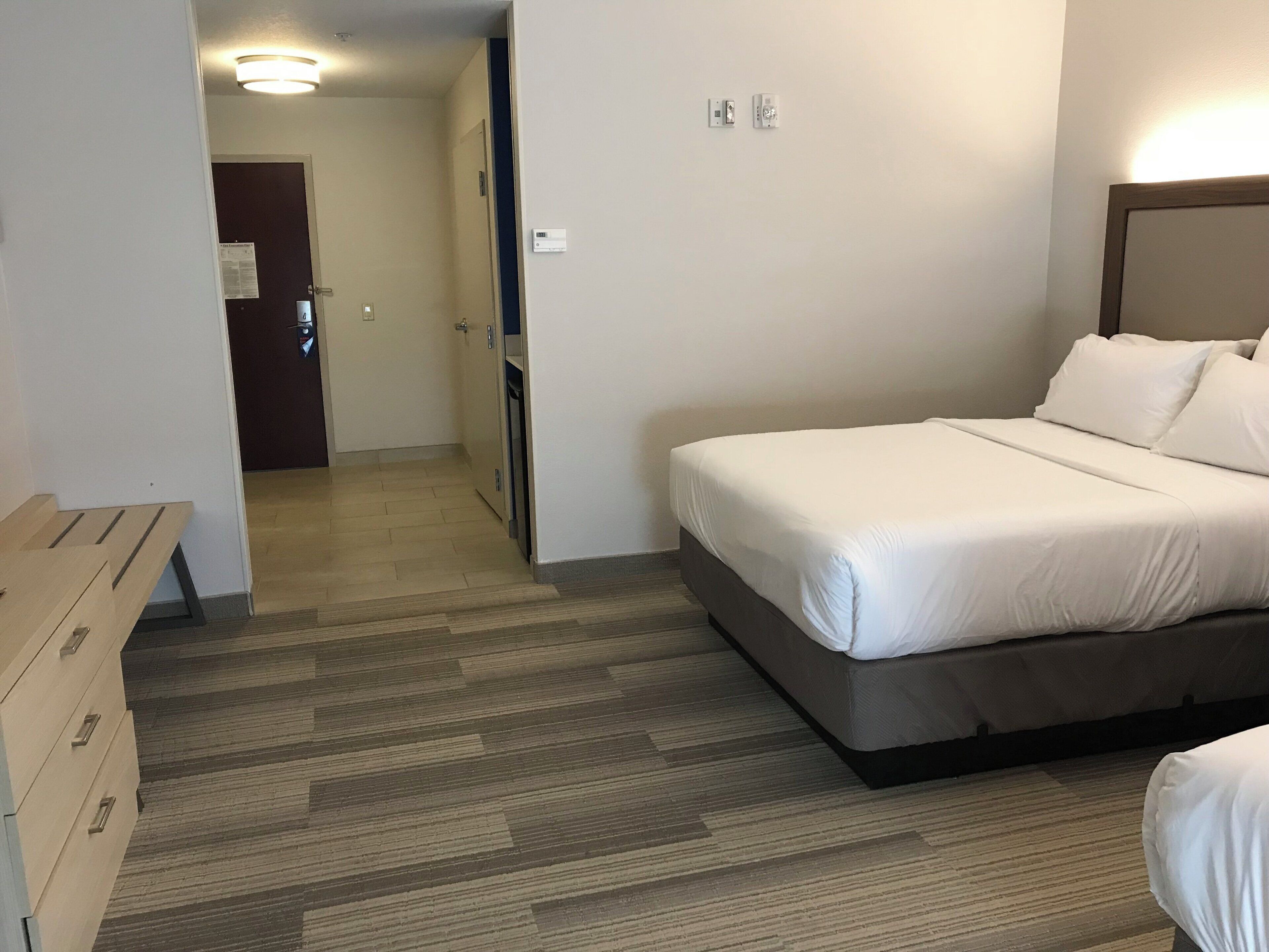 Standard Room, Accessible (Mobility) | In-room safe, desk, blackout drapes, iron/ironing board