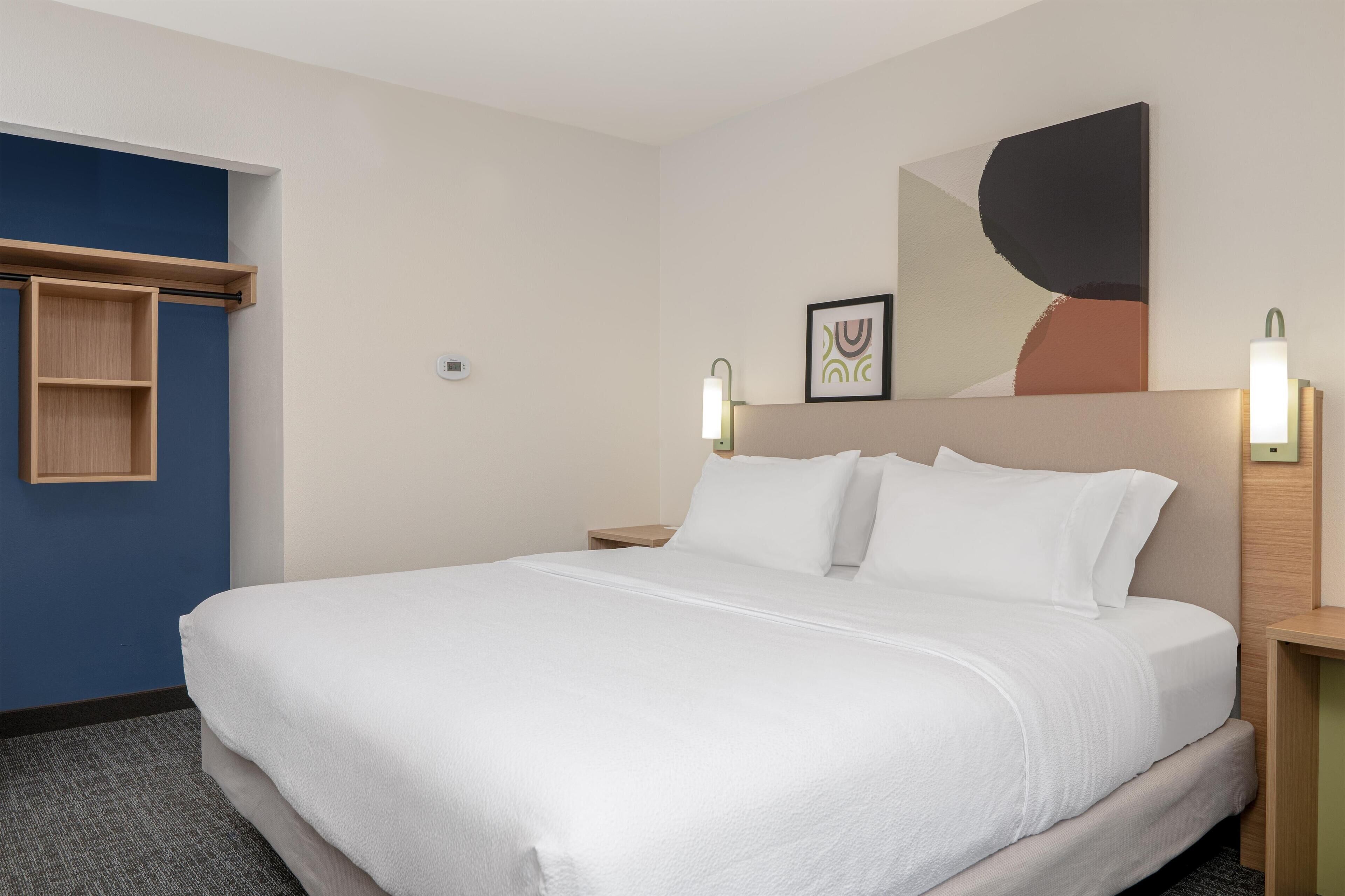 Room, 1 Katil Raja (King) | Peti besi dalam bilik, meja, seterika/papan seterika, Wi-fi percuma 