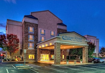 Stones River Inn & Suites