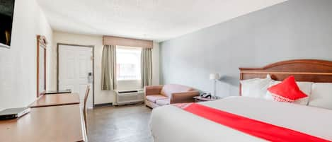 Room, 1 King Bed | Desk, iron/ironing board, free rollaway beds, free WiFi