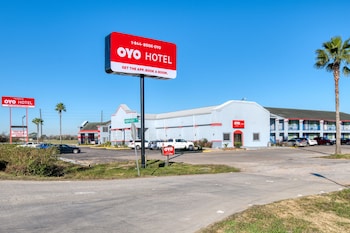 OYO Hotel Rosenberg TX I-69