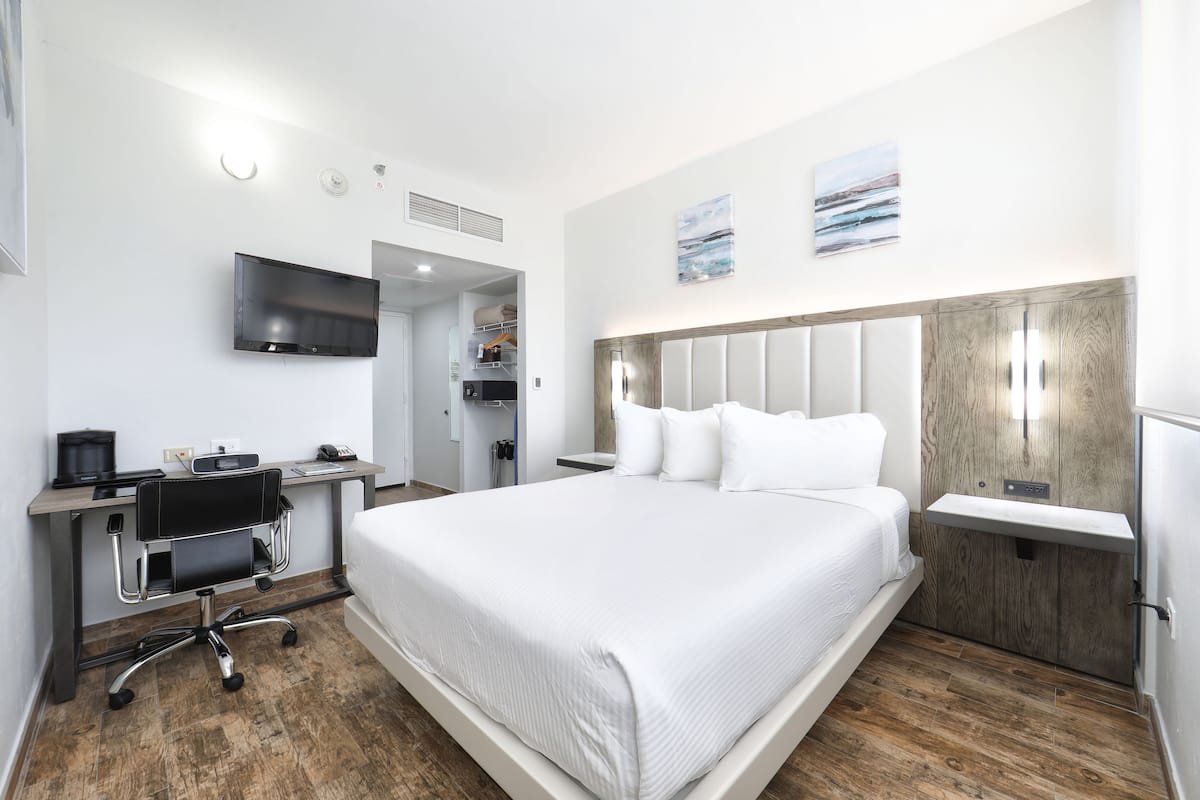 In-room safe, desk, soundproofing, iron/ironing board