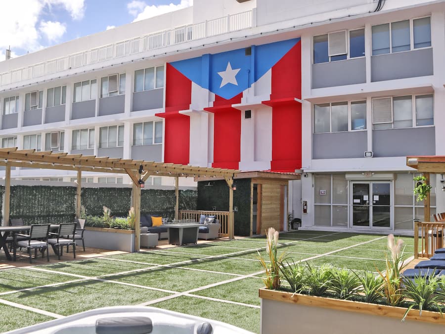 Bain à remous extérieur