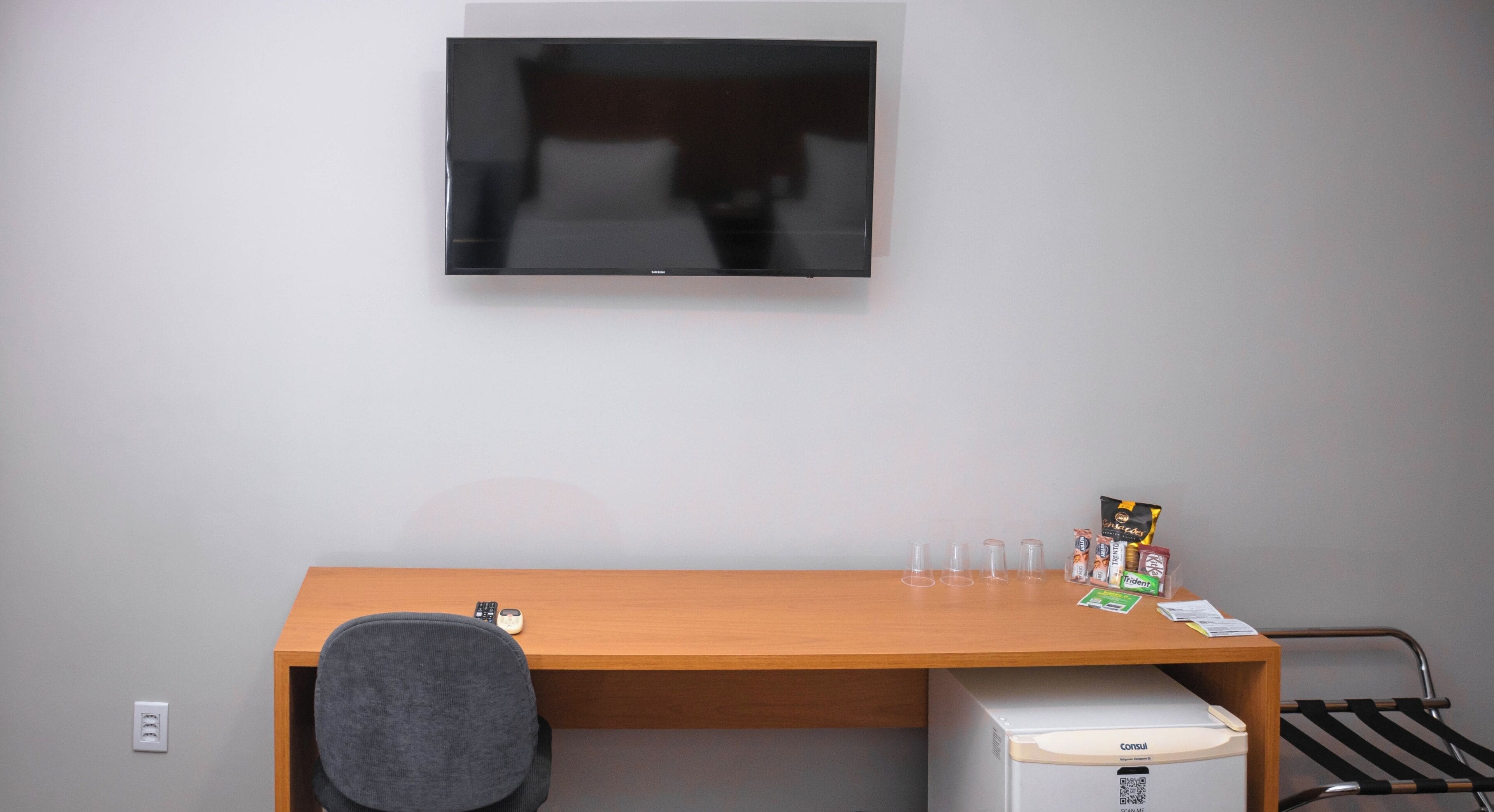 superior triple room, 3 single beds | 1 bedroom, minibar, in-room safe, individually decorated