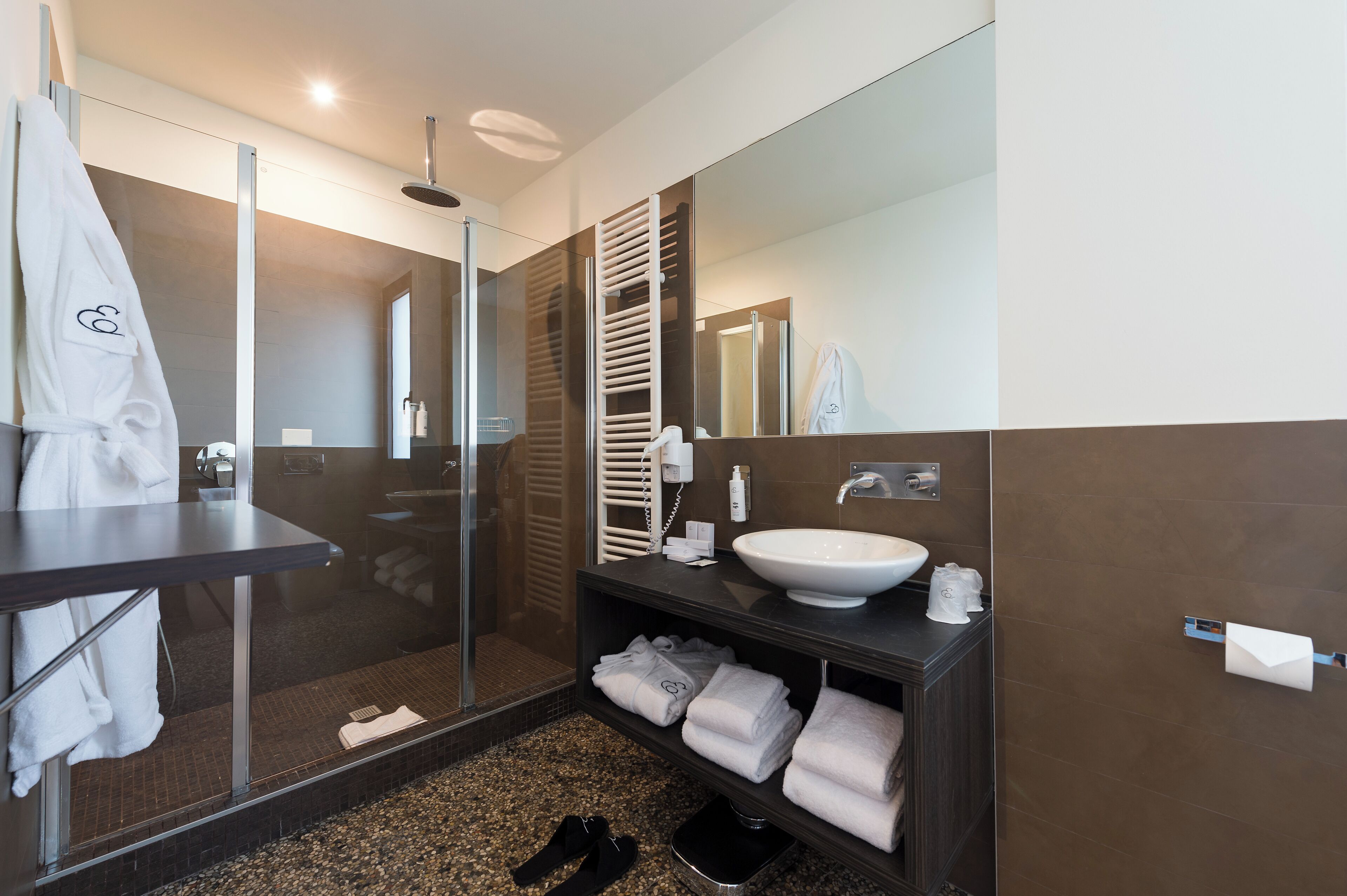 shower, free toiletries, hair dryer, slippers