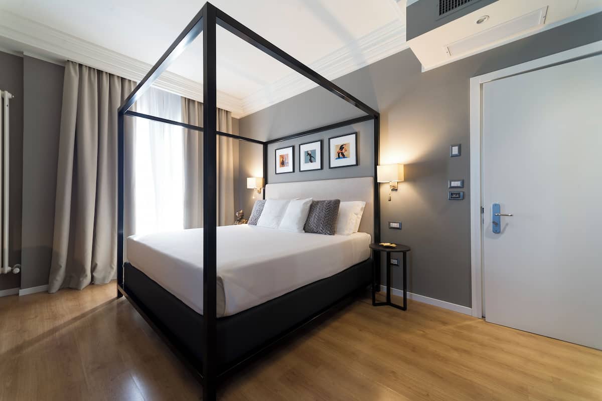 Deluxe Room | Premium bedding, down comforters, minibar, in-room safe