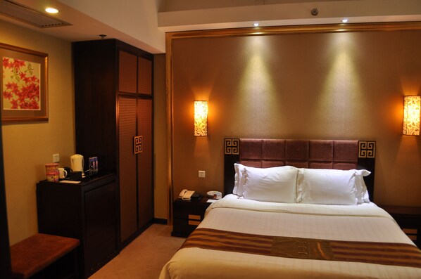 ห้องเอลีทดับเบิล | บริเวณนั่งเล่น | ทีวีจอแบน