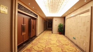 Hallway - Fortune Hotel (Guangzhou)