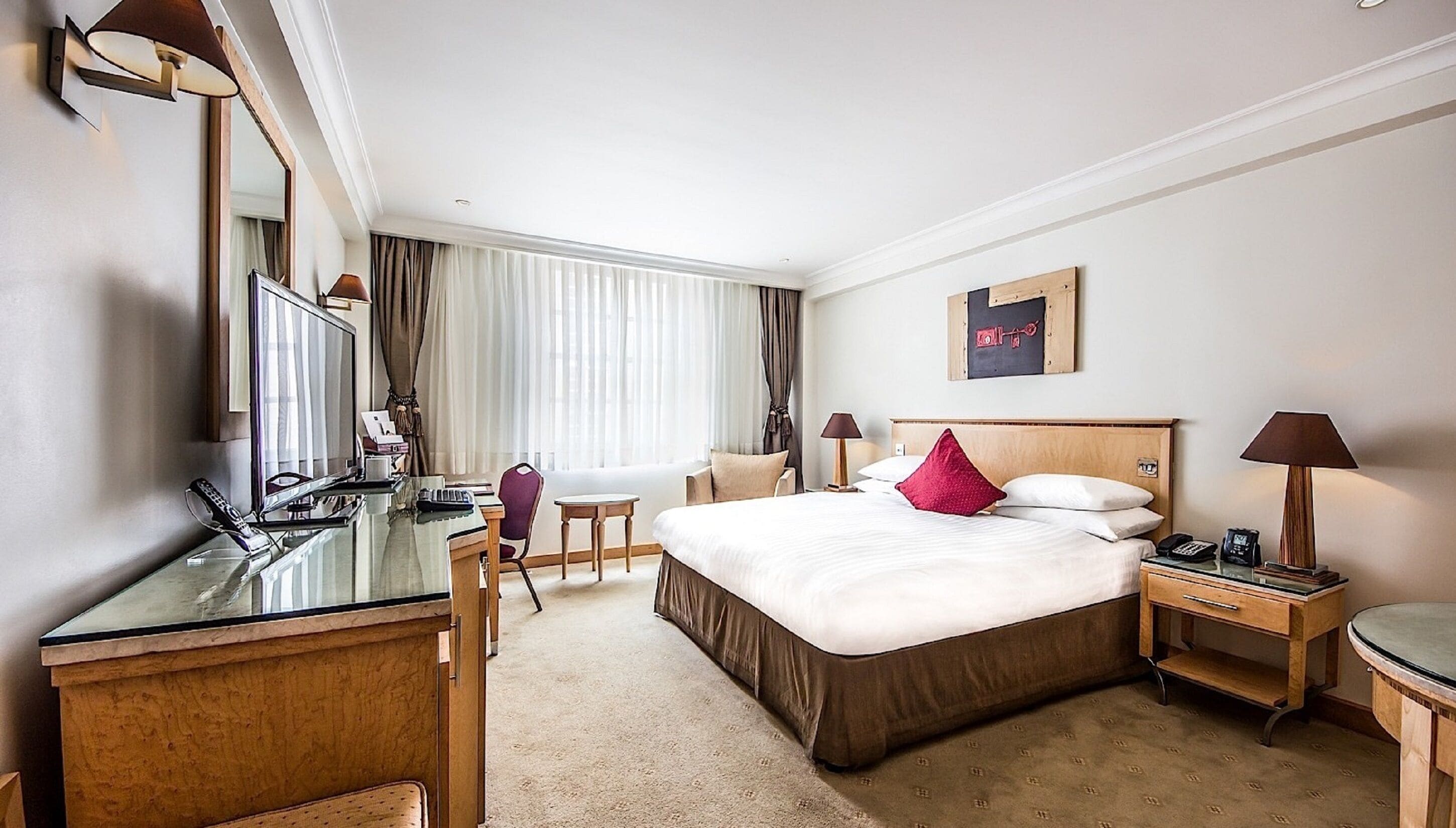 Superior-Zimmer, 1 Queen-Bett | Allergikerbettwaren, Zimmersafe, Schreibtisch, Bügeleisen/Bügelbrett