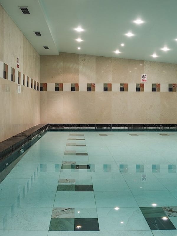 Piscine couverte