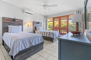 Villas Las Brisas | In-room safe, iron/ironing board (on request), WiFi (free), bed sheets