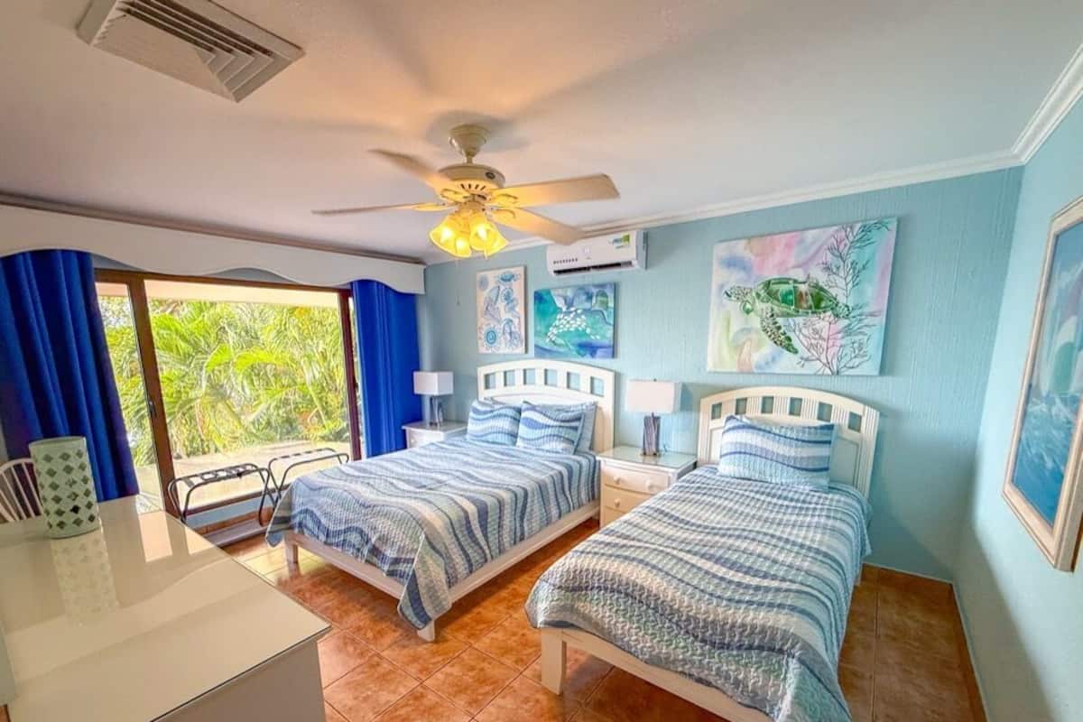 Villa Cala | Tallelokero huoneessa, silitysrauta/-lauta, ilmainen Wi-Fi