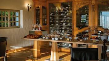 Daily buffet breakfast (EUR 28.00 per person)