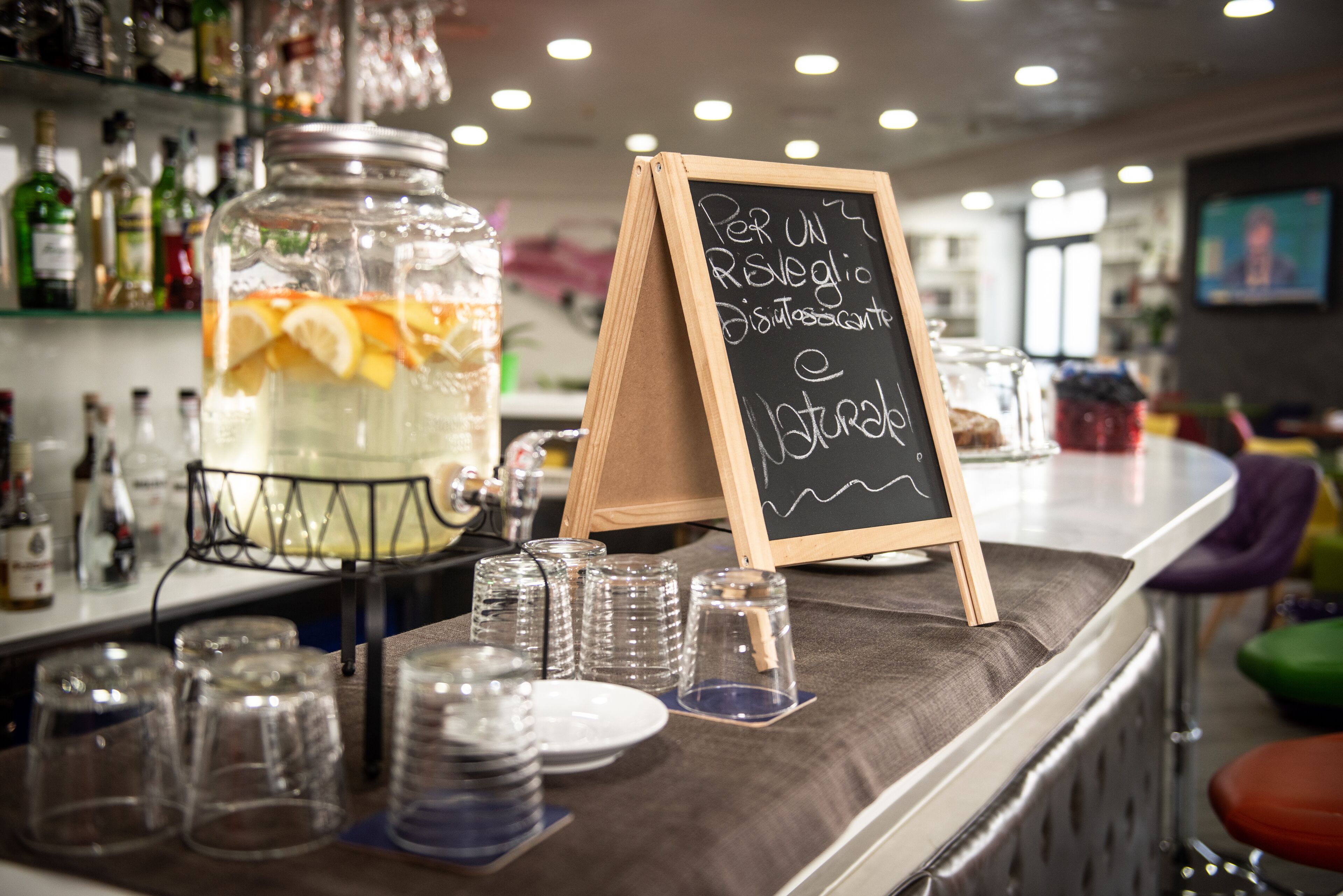 Lunch and dinner served, Italian cuisine