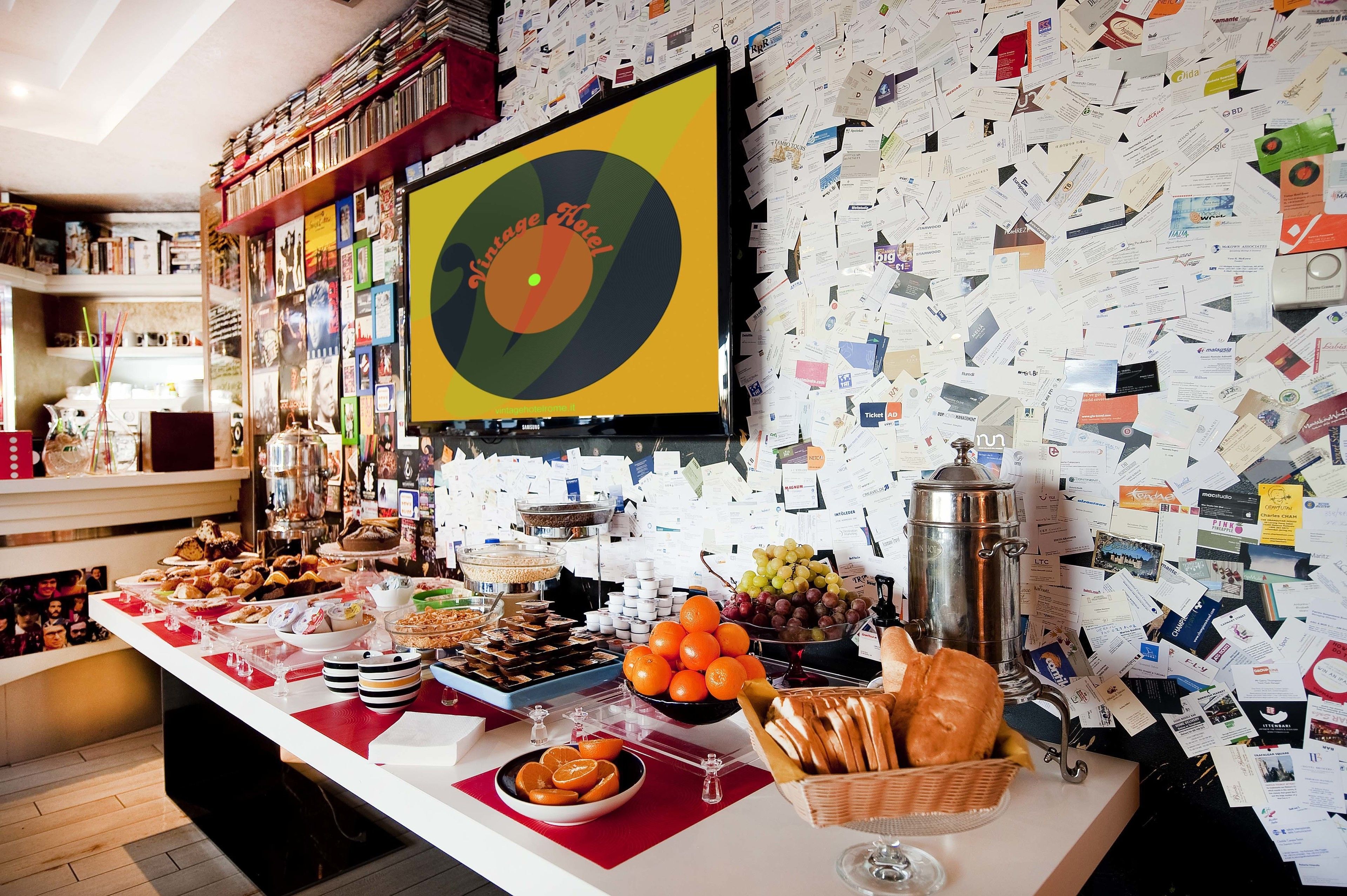 Dagelijks ontbijtbuffet (EUR 8 per persoon)