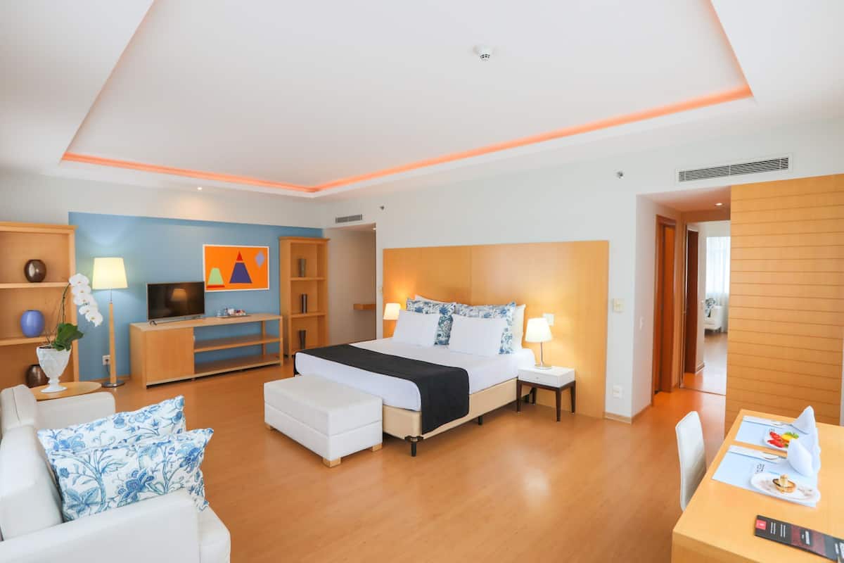 Minibar, coffre-fort, bureau, rideaux dâobscurcissement