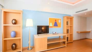 Suite Eksekutif | 1 kamar tidur, minibar, brankas, dan meja kerja