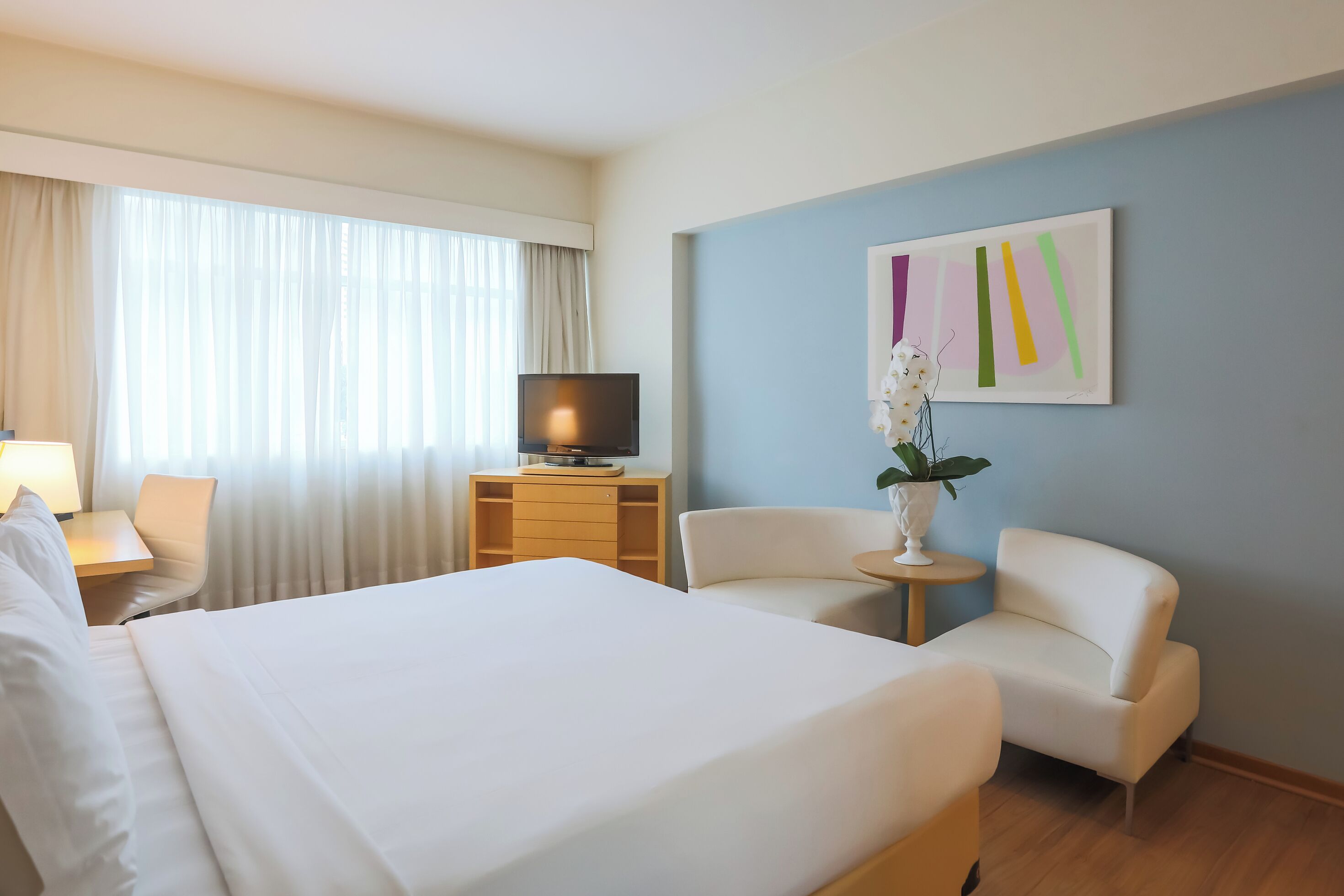 superior room | 1 bedroom, minibar, in-room safe, desk