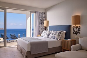 Mythica Bungalow with Private Pool, Sea View | Minibar, in-room safe, desk, blackout curtains - Aquila Elounda Village Resort, Suites & Spa (Agios Nikolaos)