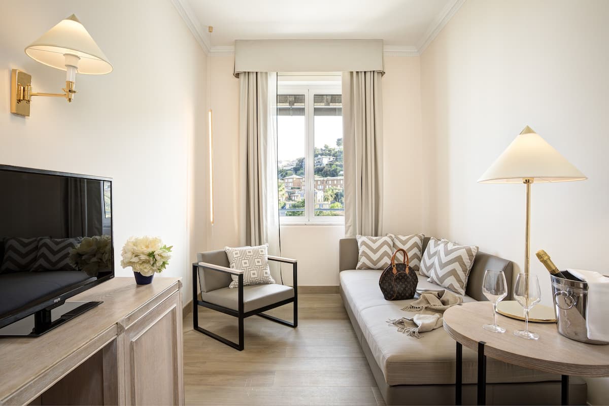 Suite | 1 habitación, sábanas de algodón egipcio y ropa de cama de alta calidad