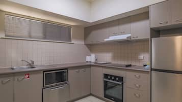 2 bedrooms, in-room safe, iron/ironing board, free WiFi