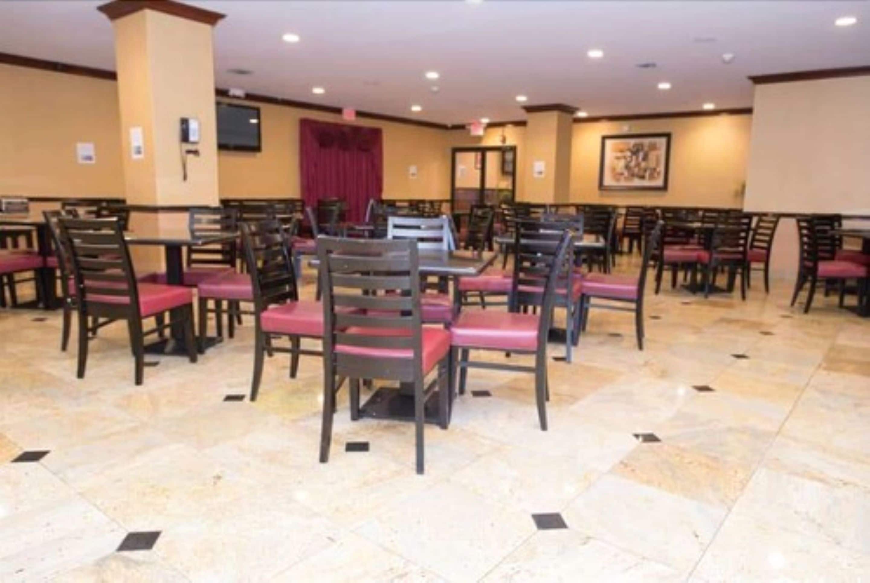 Photo - Days Hotel by Wyndham North Bergen